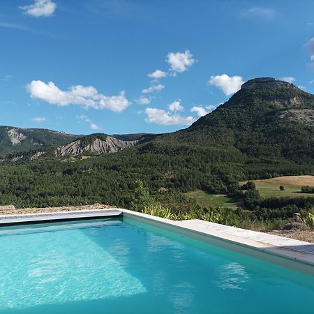 Un Petit Coin De Paradis Orpierre 外观 照片