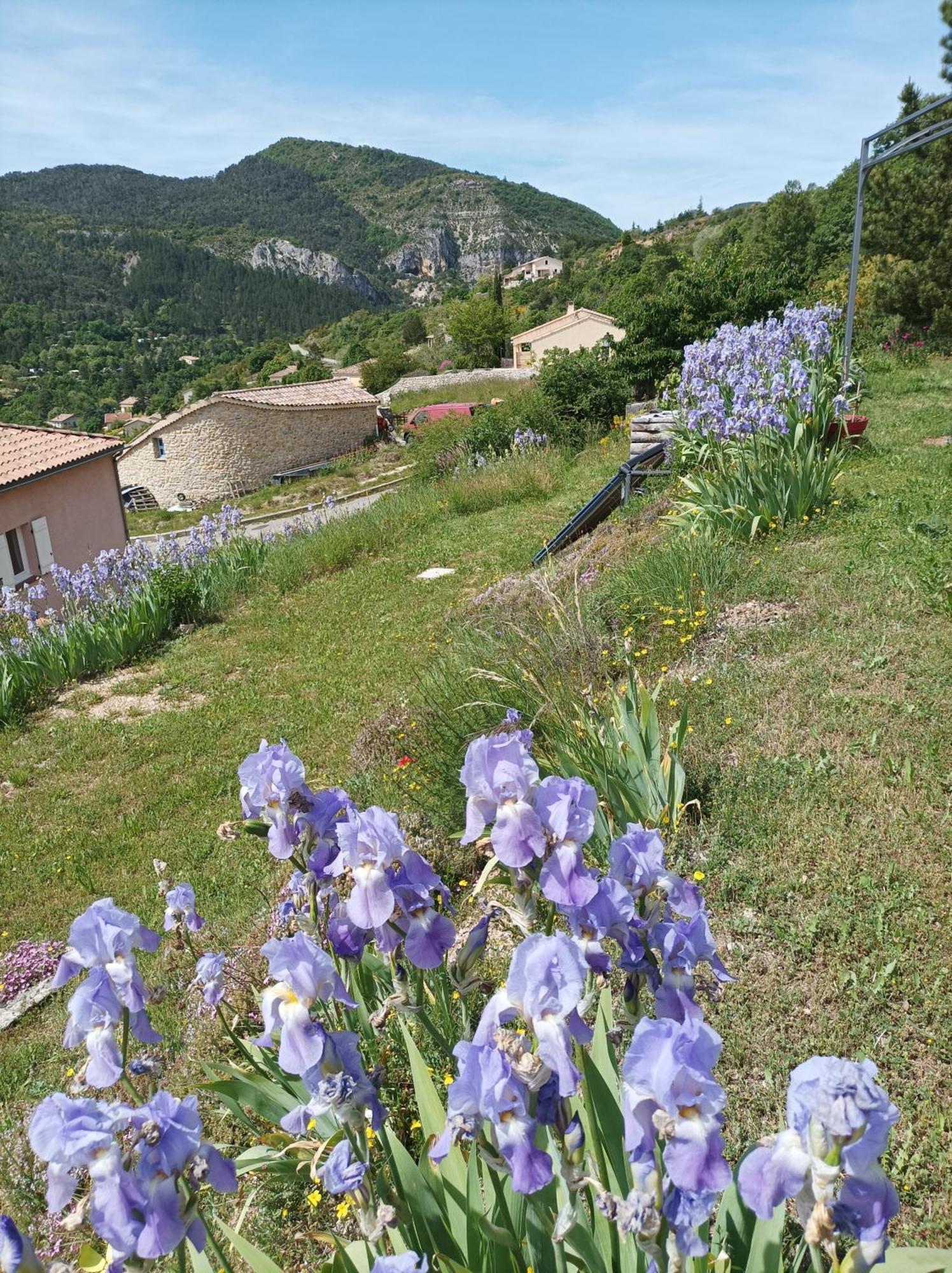 Un Petit Coin De Paradis Orpierre 外观 照片
